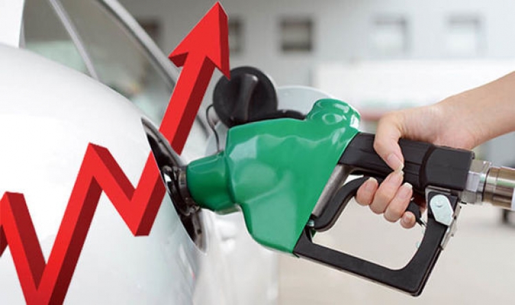 Petrol prices revised up to nearly VND22,500 per litre on January 18